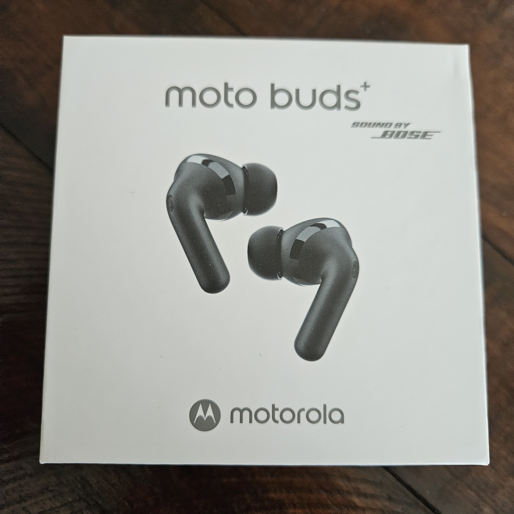 Motorola moto buds+ Wireless Earbuds in Black